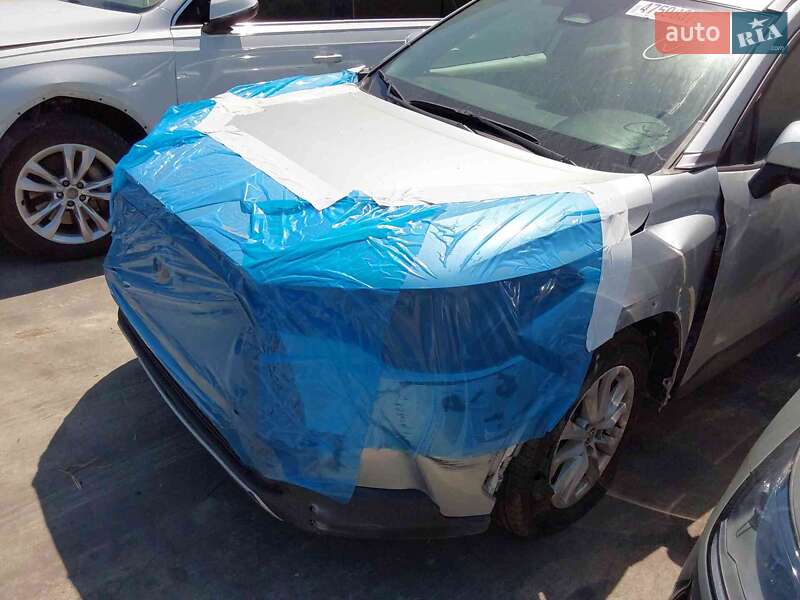 Внедорожник / Кроссовер Toyota Corolla Cross 2023 в Ровно