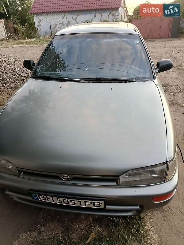 Седан Toyota Corolla 1994 в Одессе