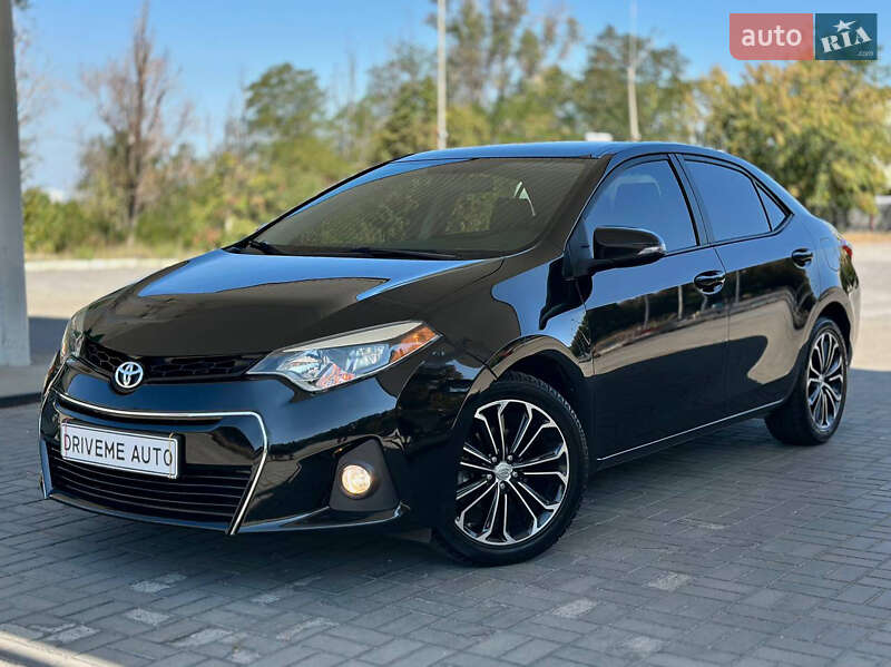 Седан Toyota Corolla 2014 в Днепре Седан Toyota Corolla 2014 в Днепре