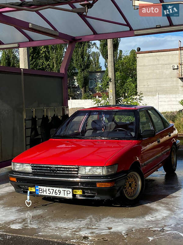 Лифтбек Toyota Corolla 1989 в Киеве