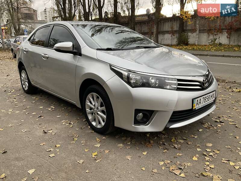 Седан Toyota Corolla 2016 в Киеве Седан Toyota Corolla 2016 в Киеве