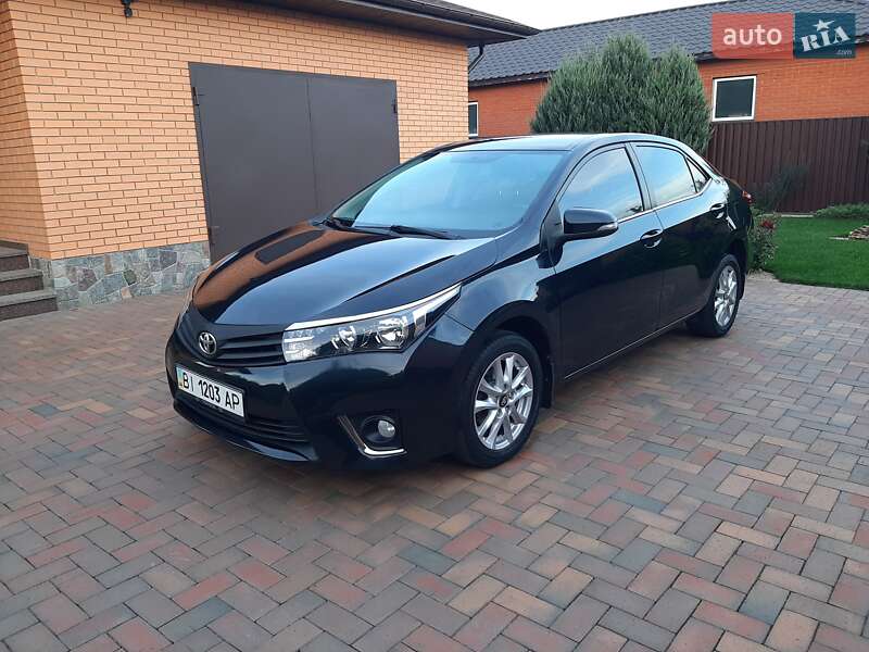 Седан Toyota Corolla 2013 в Полтаве Седан Toyota Corolla 2013 в Полтаве