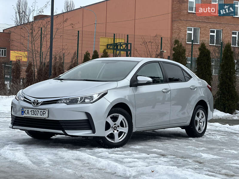 Седан Toyota Corolla 2016 в Киеве Седан Toyota Corolla 2016 в Киеве