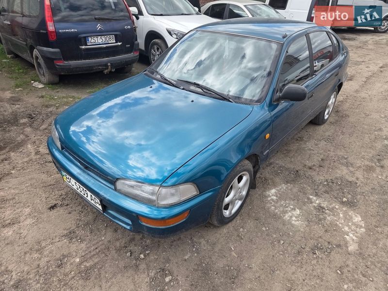 Ліфтбек Toyota Corolla 1994 в Львові