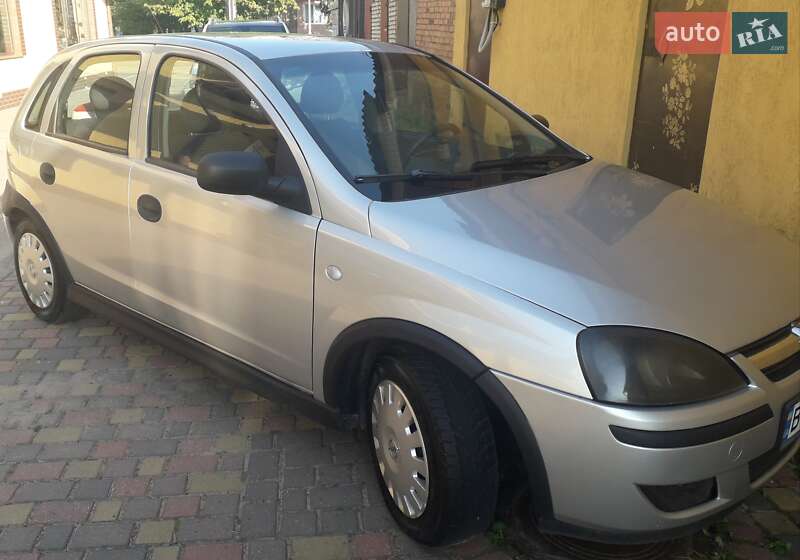 Хэтчбек Opel Corsa 2002 в Шептицькому Хэтчбек Opel Corsa 2002 в Шептицькому