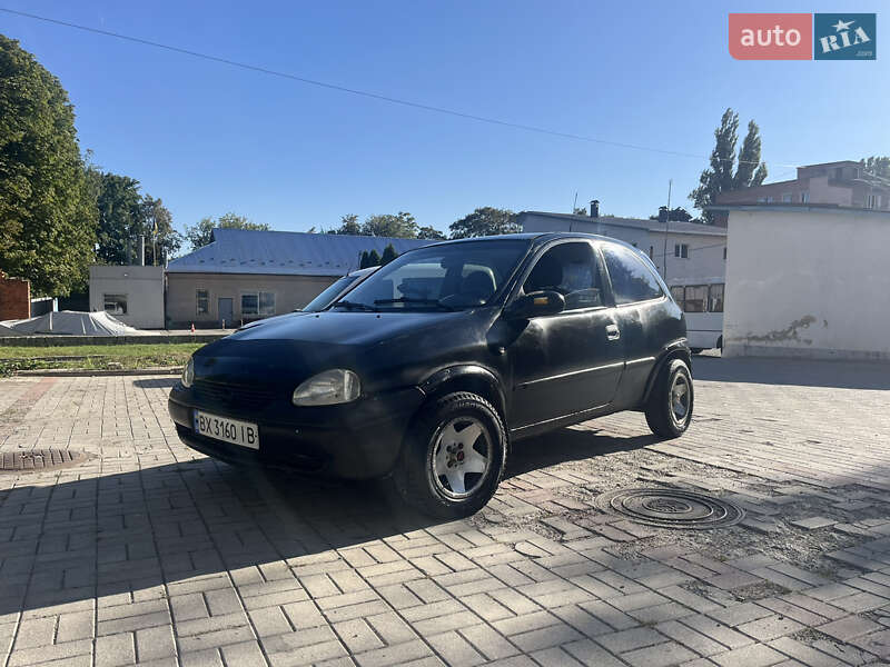 Хэтчбек Opel Corsa 1999 в Каменец-Подольском Хэтчбек Opel Corsa 1999 в Каменец-Подольском