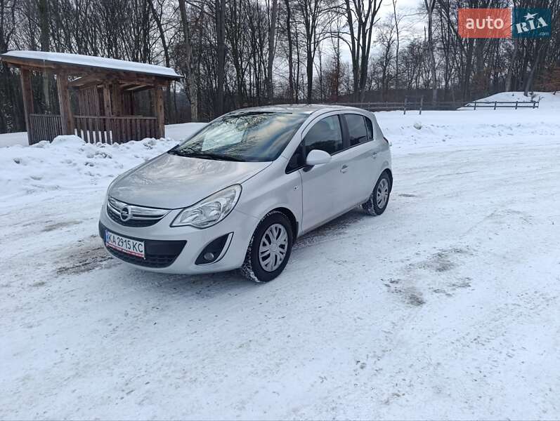Хэтчбек Opel Corsa 2013 в Тернополе