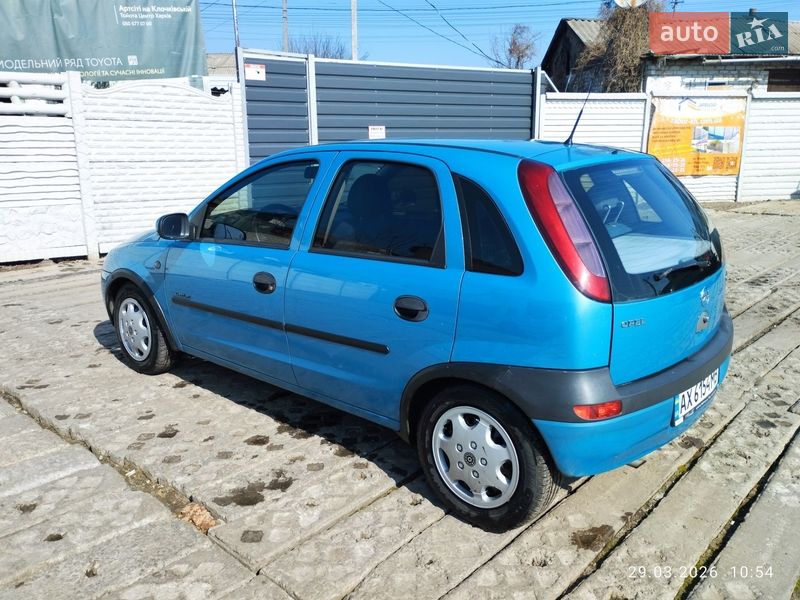 Хэтчбек Opel Corsa 2001 в Харькове
