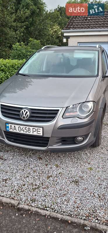 Минивэн Volkswagen Cross Touran 2008 в Киеве