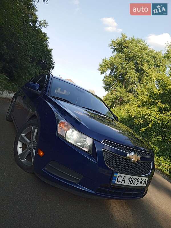 Седан Chevrolet Cruze 2011 в Гайвороні Седан Chevrolet Cruze 2011 в Гайвороні