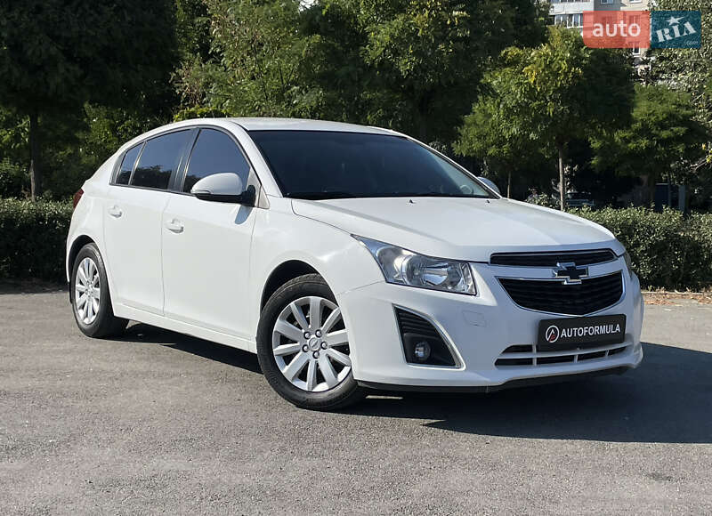 Хэтчбек Chevrolet Cruze 2014 в Киеве