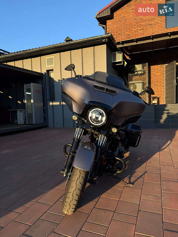 Мотоцикл Чоппер Harley-Davidson CVO Road Glide 2020 в Одессе Мотоцикл Чоппер Harley-Davidson CVO Road Glide 2020 в Одессе