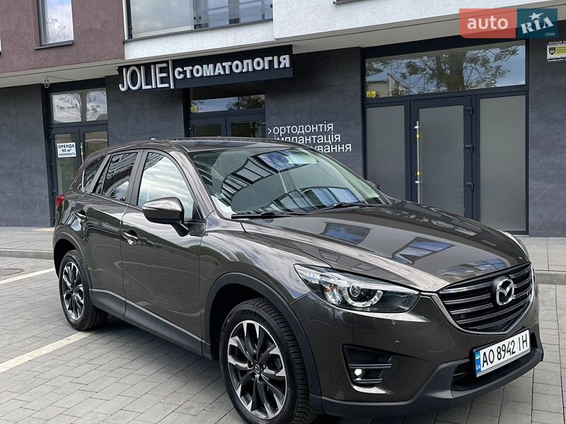 Внедорожник / Кроссовер Mazda CX-5 2016 в Сваляве