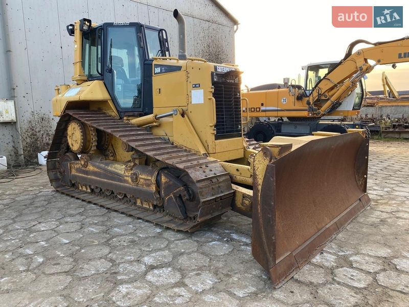 Бульдозер Caterpillar D6N 2011 в Львове Бульдозер Caterpillar D6N 2011 в Львове