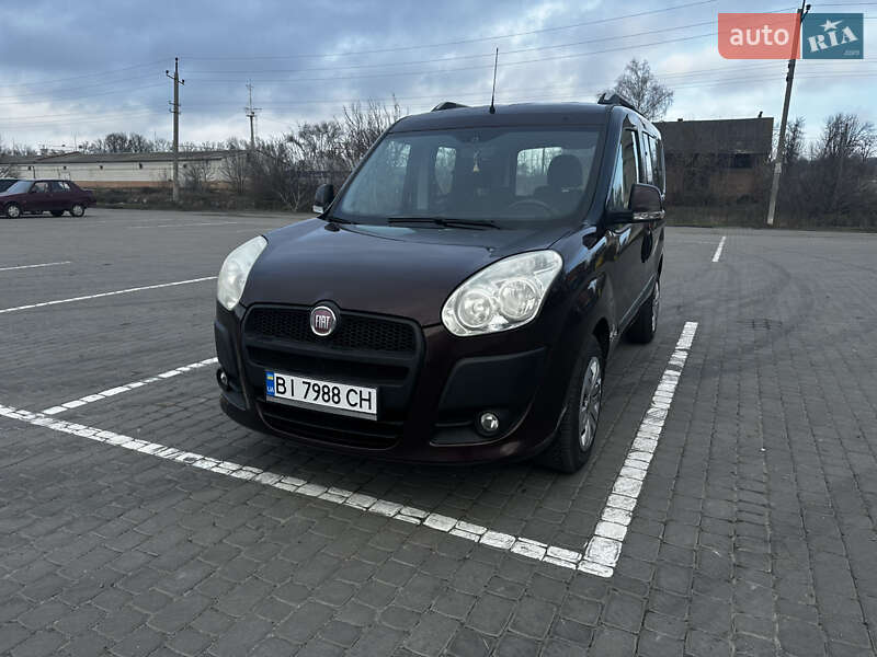 Минивэн Fiat Doblo 2011 в Полтаве Минивэн Fiat Doblo 2011 в Полтаве