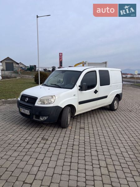 Грузопассажирский фургон Fiat Doblo 2008 в Ужгороде