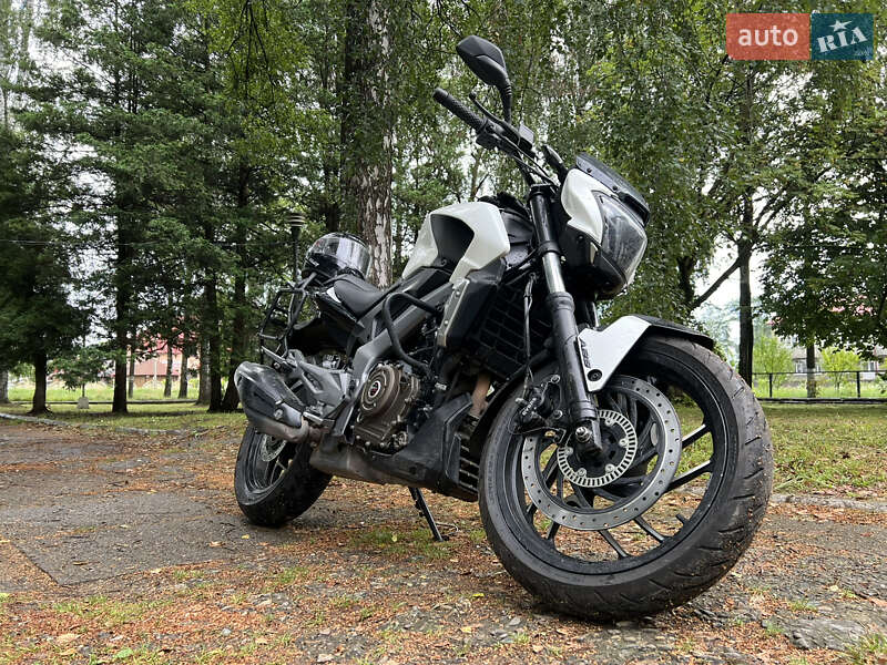 Мотоцикл Спорт-туризм Bajaj Dominar 2018 в Черновцах