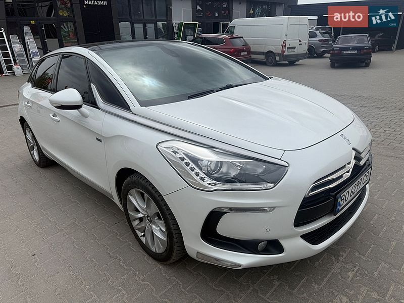 Хетчбек Citroen DS5 2014 в Тернополі