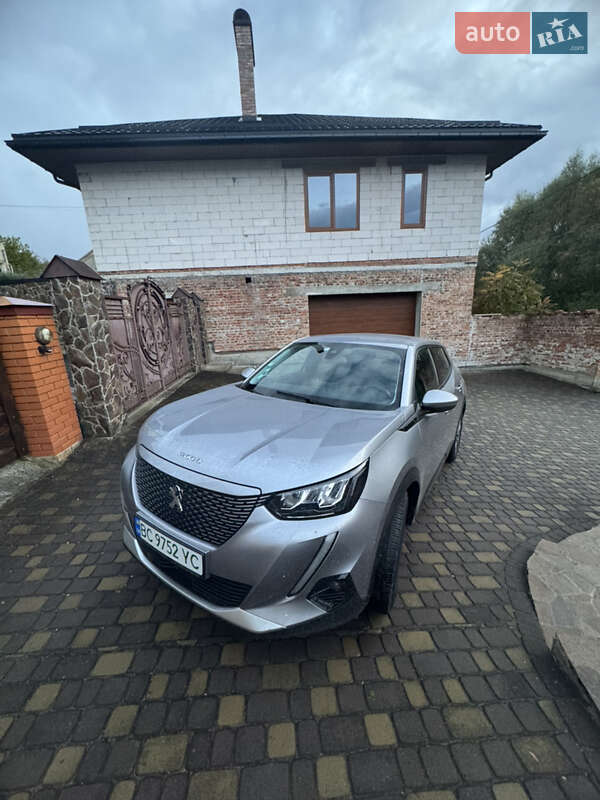 Внедорожник / Кроссовер Peugeot e-2008 2021 в Львове