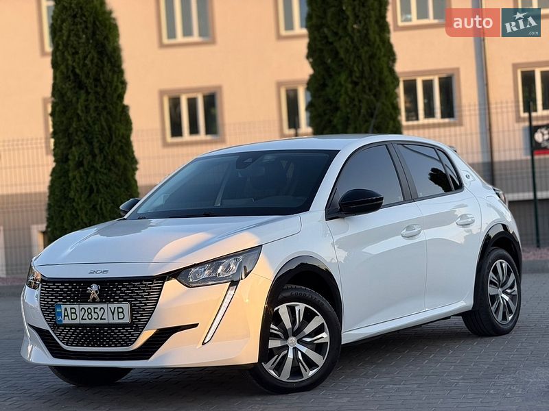 Хэтчбек Peugeot e-208 2023 в Виннице
