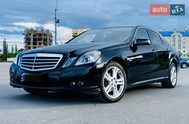 Седан Mercedes-Benz E-Class 2011 в Кам'янець-Подільському