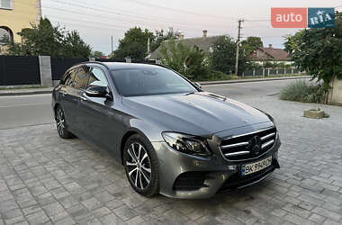 Універсал Mercedes-Benz E-Class 2017 в Костопілі Універсал Mercedes-Benz E-Class 2017 в Костопілі