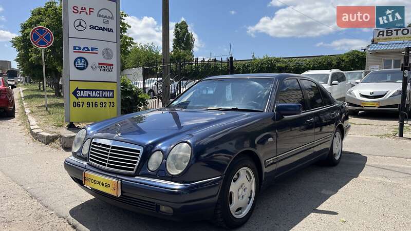 Седан Mercedes-Benz E-Class 1997 в Николаеве