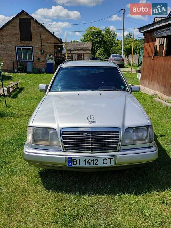 Універсал Mercedes-Benz E-Class 1994 в Пирятині