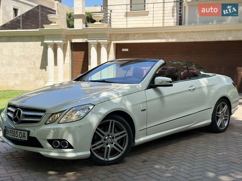 Кабриолет Mercedes-Benz E-Class 2011 в Одессе Кабриолет Mercedes-Benz E-Class 2011 в Одессе