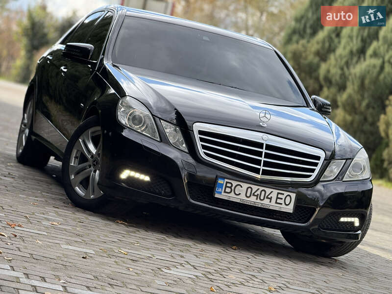 Седан Mercedes-Benz E-Class 2009 в Самборе Седан Mercedes-Benz E-Class 2009 в Самборе