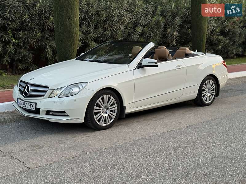 Кабриолет Mercedes-Benz E-Class 2011 в Ивано-Франковске