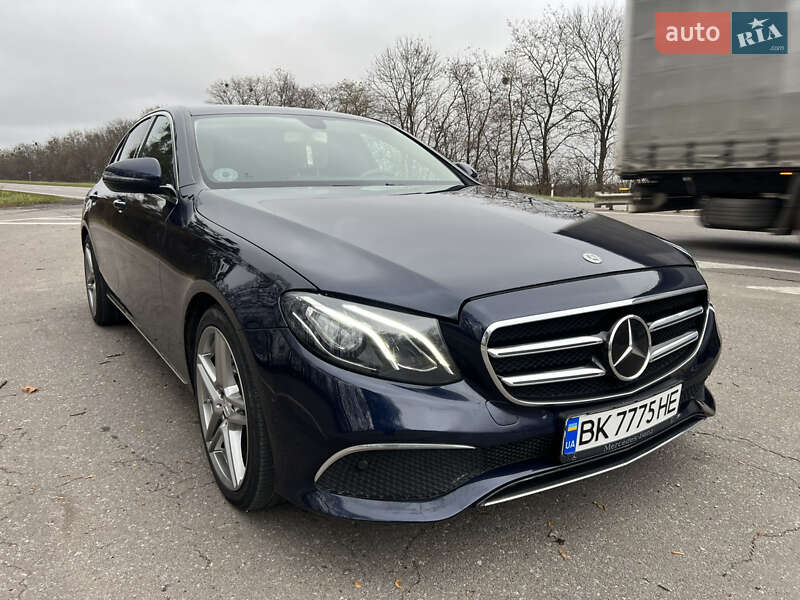 Седан Mercedes-Benz E-Class 2019 в Бродах Седан Mercedes-Benz E-Class 2019 в Бродах