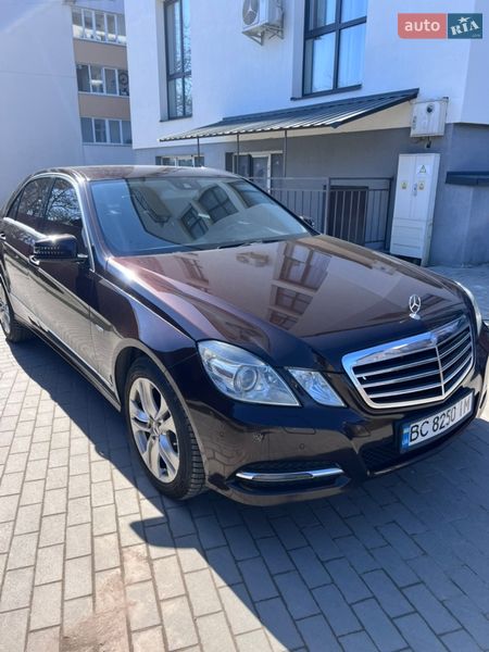 Седан Mercedes-Benz E-Class 2010 в Львове Седан Mercedes-Benz E-Class 2010 в Львове