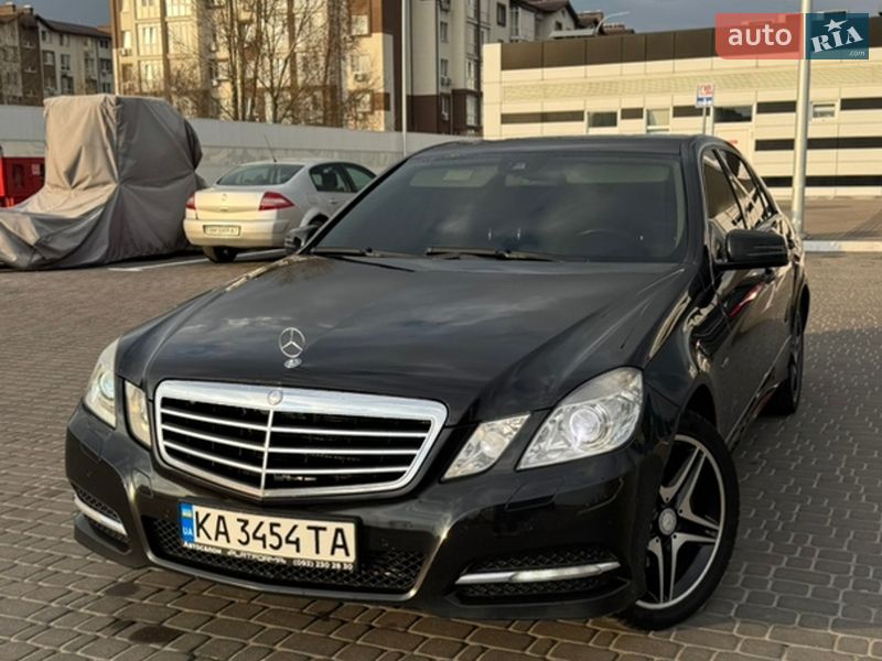 Седан Mercedes-Benz E-Class 2012 в Киеве Седан Mercedes-Benz E-Class 2012 в Киеве