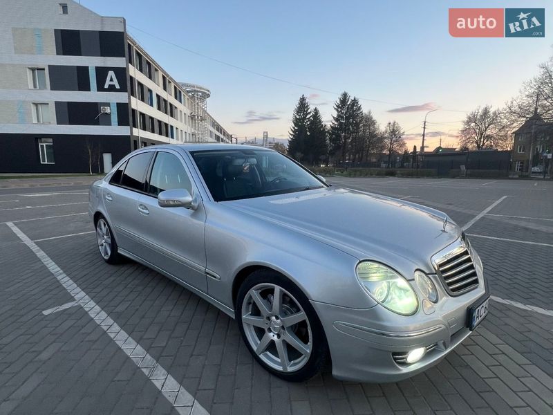 Седан Mercedes-Benz E-Class 2008 в Луцке