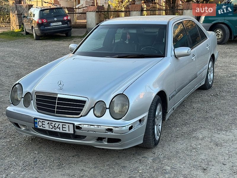 Седан Mercedes-Benz E-Class 1999 в Черновцах