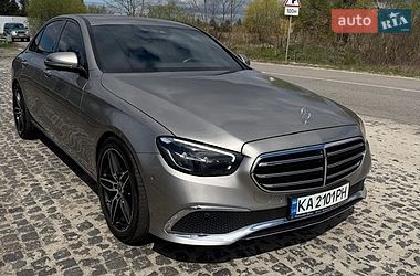 Седан Mercedes-Benz E-Class 2021 в Києві