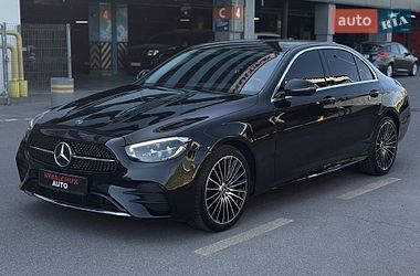 Седан Mercedes-Benz E-Class 2021 в Києві