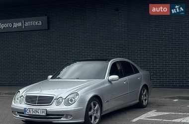 Седан Mercedes-Benz E-Class 2002 в Києві