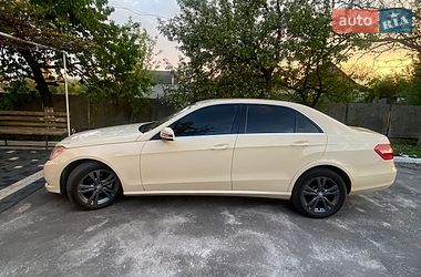 Седан Mercedes-Benz E-Class 2012 в Хмельницком