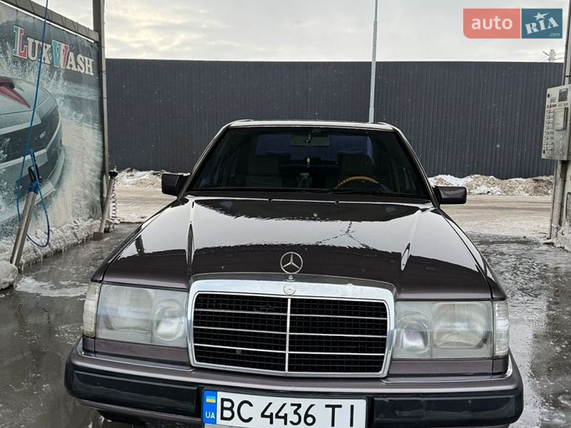 Седан Mercedes-Benz E-Class 1992 в Львове Седан Mercedes-Benz E-Class 1992 в Львове