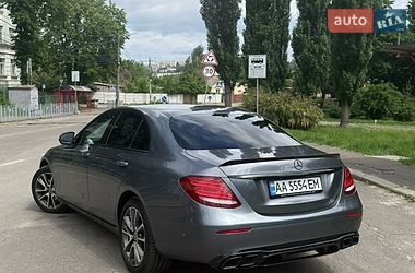 Седан Mercedes-Benz E-Class 2017 в Києві