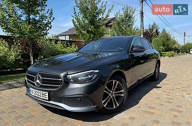 Седан Mercedes-Benz E-Class 2021 в Києві
