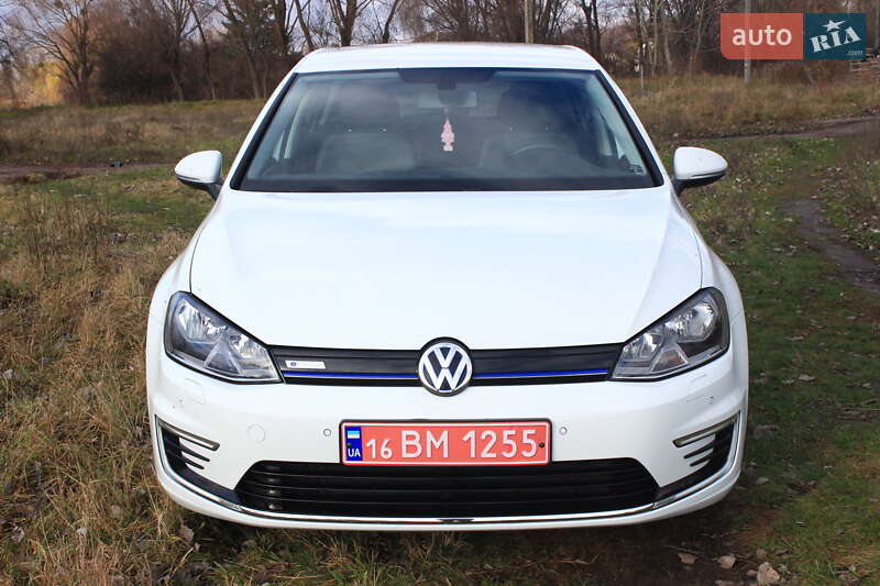 Хэтчбек Volkswagen e-Golf 2016 в Харькове