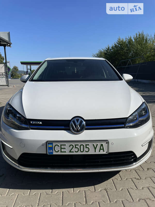 Хэтчбек Volkswagen e-Golf 2018 в Черновцах