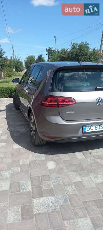 Хэтчбек Volkswagen e-Golf 2015 в Луцке Хэтчбек Volkswagen e-Golf 2015 в Луцке