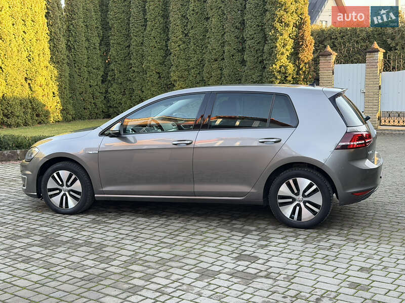 Хэтчбек Volkswagen e-Golf 2015 в Ровно Хэтчбек Volkswagen e-Golf 2015 в Ровно