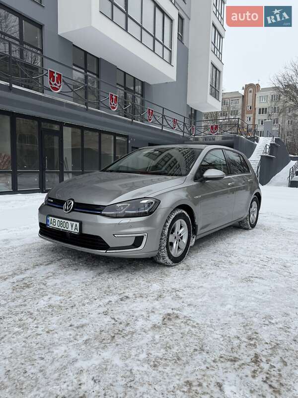 Хэтчбек Volkswagen e-Golf 2017 в Виннице