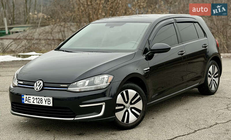Хэтчбек Volkswagen e-Golf 2017 в Запорожье