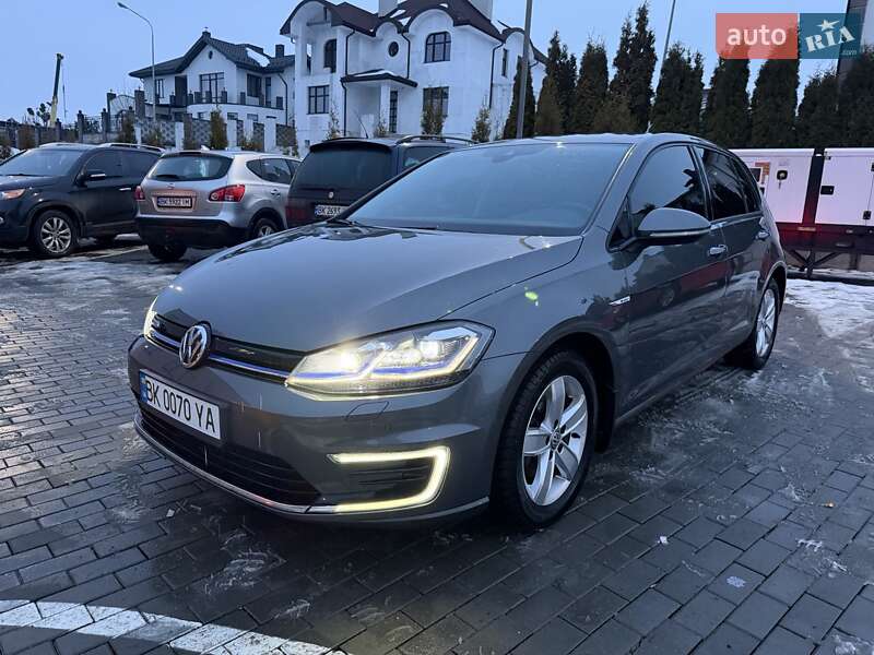 Хетчбек Volkswagen e-Golf 2019 в Рівному